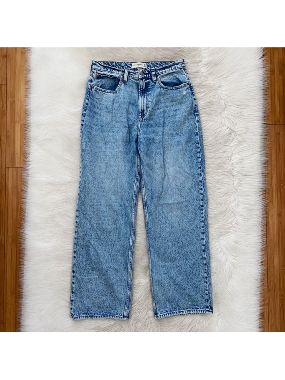 Abercrombie & Fitch High-Rise Straight Leg Light Wash Jeans